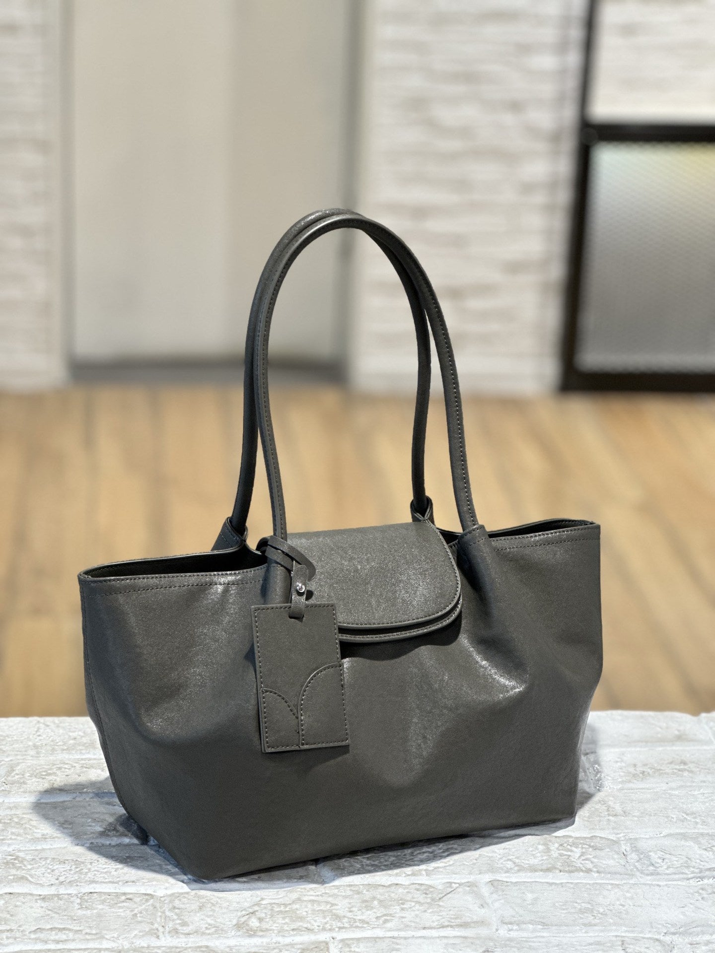 Vegetable Tanned Leather Tote Bag with Flap Closure